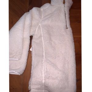 Women’s Katydid white/cream sherpa with pockets